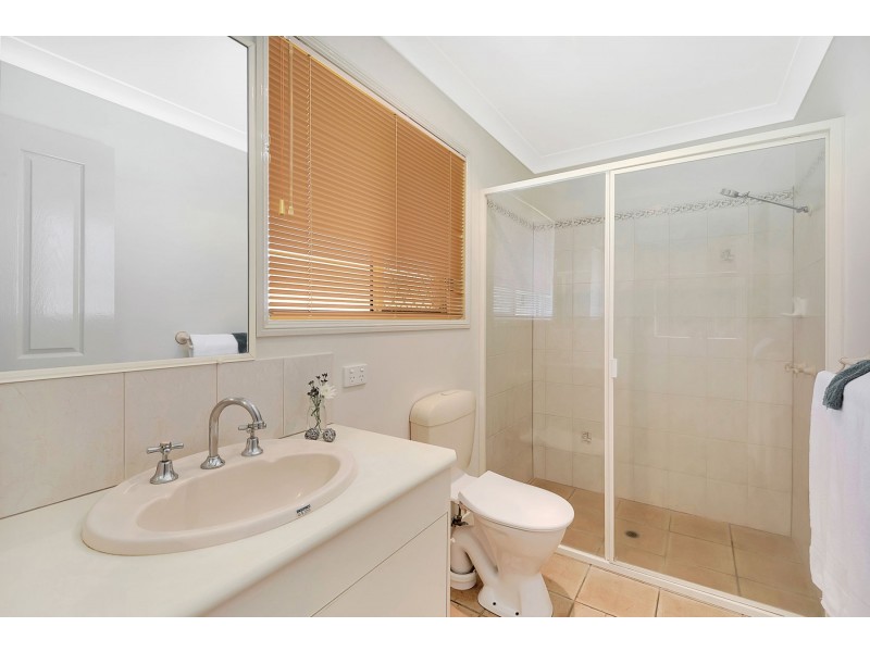 174 Spring Street, Middle Ridge QLD 4350