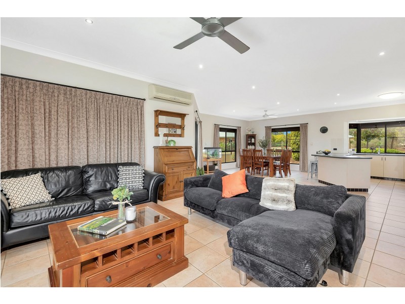 4 Roseburn Court, Torrington QLD 4350
