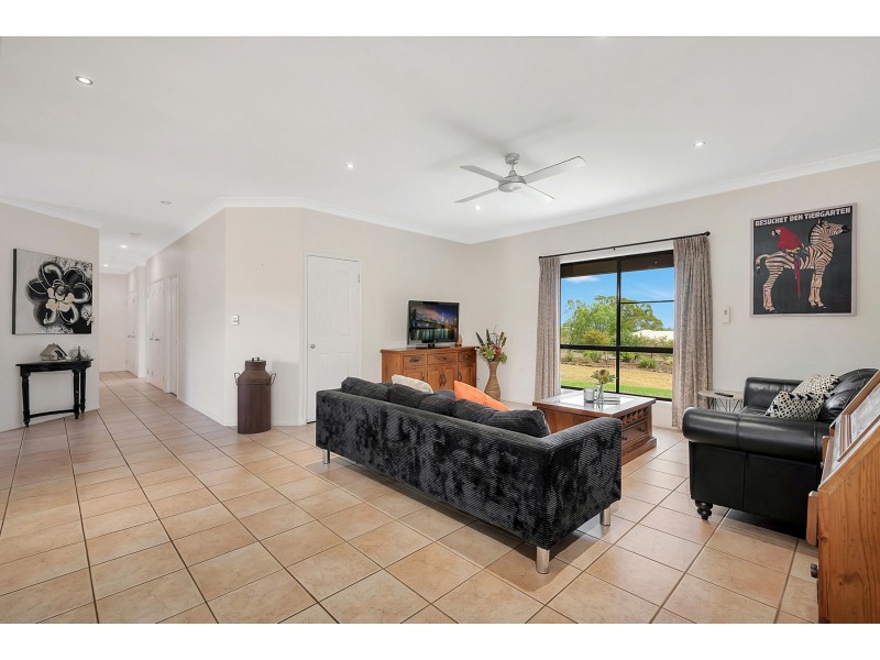 4 Roseburn Court, Torrington QLD 4350