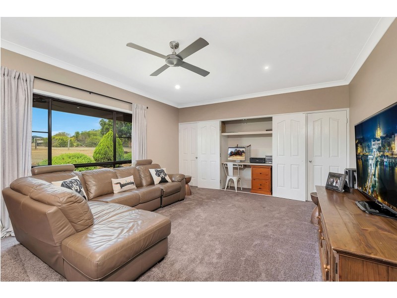 4 Roseburn Court, Torrington QLD 4350