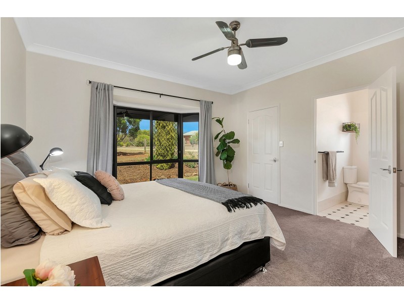 4 Roseburn Court, Torrington QLD 4350