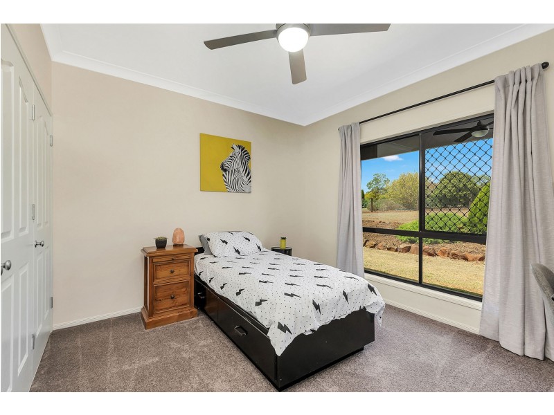 4 Roseburn Court, Torrington QLD 4350