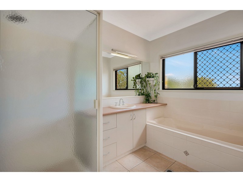 4 Roseburn Court, Torrington QLD 4350