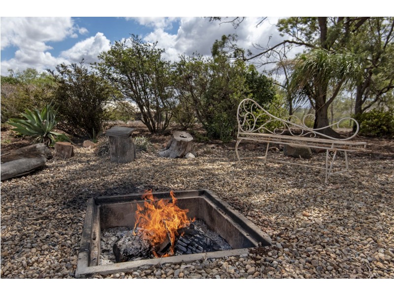 4 Roseburn Court, Torrington QLD 4350