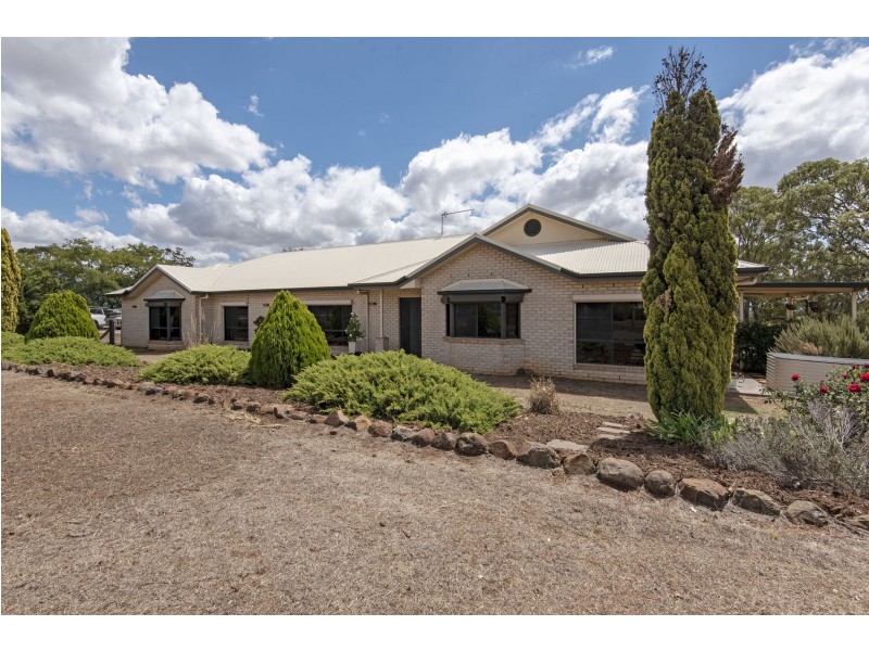 4 Roseburn Court, Torrington QLD 4350