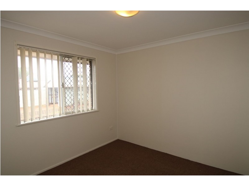 2/24 Warwick Street, Harristown QLD 4350