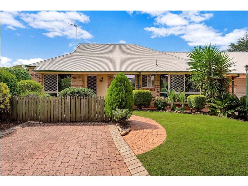 2/2 Stockton Court, Centenary Heights QLD 4350
