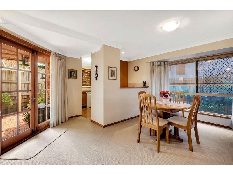 2/2 Stockton Court, Centenary Heights QLD 4350