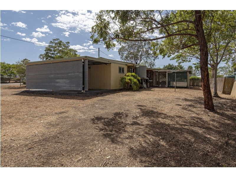 18 Balfour Street, Wyreema QLD 4352