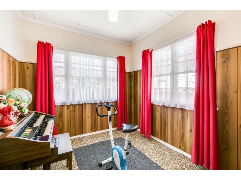 28 Underwood Crescent, Harristown QLD 4350