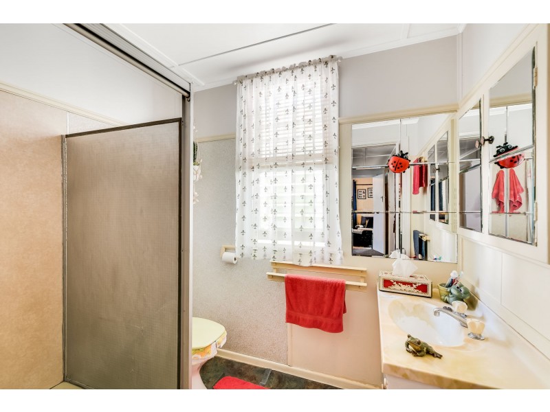 28 Underwood Crescent, Harristown QLD 4350