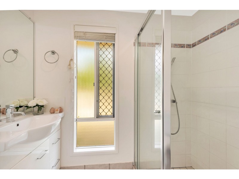 29 Wareena Crescent, Glenvale QLD 4350