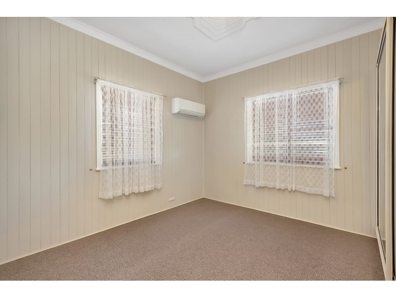 8 John Street, Goombungee QLD 4354