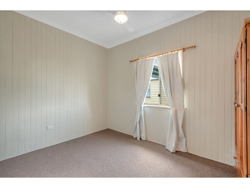 8 John Street, Goombungee QLD 4354