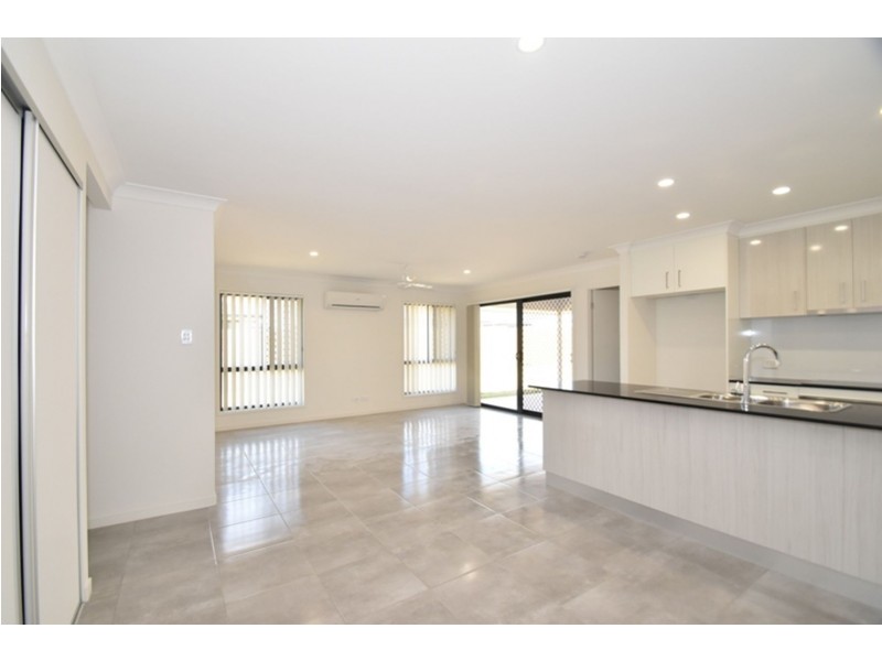 1/7 Magpie Drive, Cambooya QLD 4358