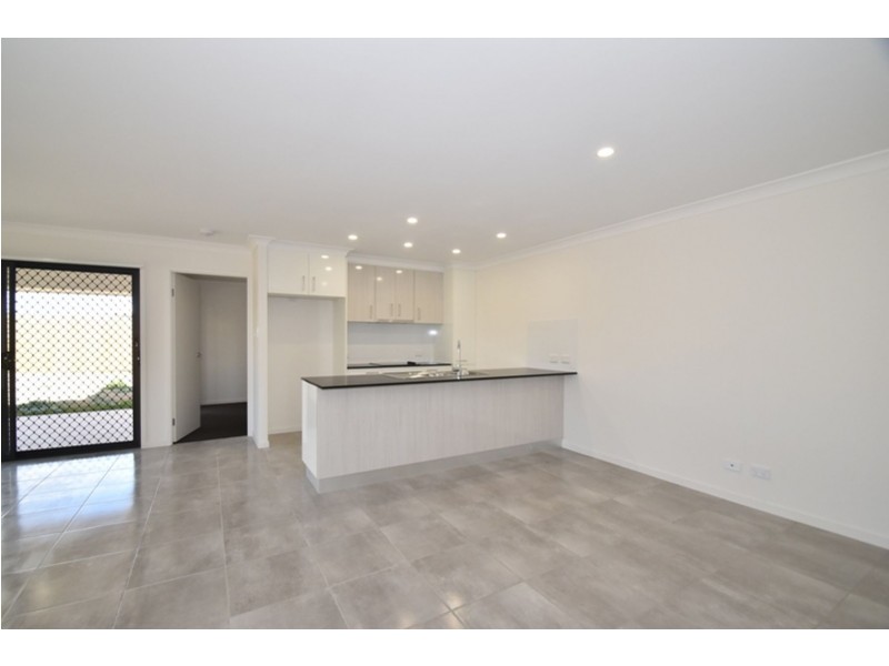 1/7 Magpie Drive, Cambooya QLD 4358