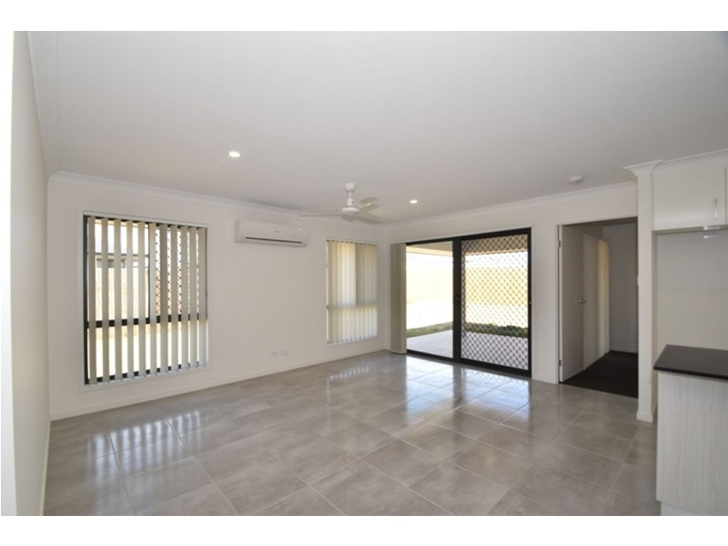 1/7 Magpie Drive, Cambooya QLD 4358