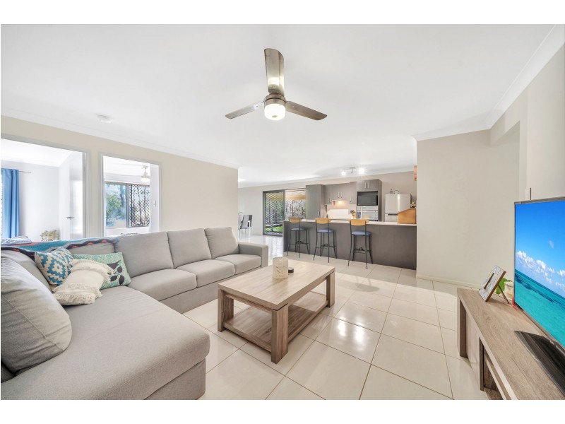 18 Mary Drive, Murphys Creek QLD 4352