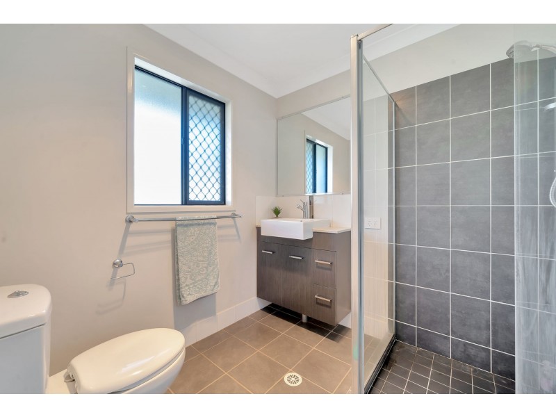 18 Mary Drive, Murphys Creek QLD 4352