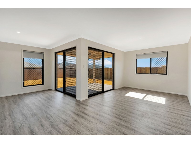 59 Magpie Drive, Cambooya QLD 4358