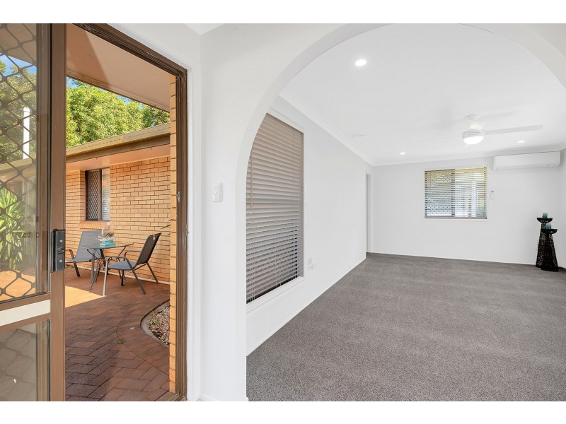 6 Bow Court, Darling Heights QLD 4350