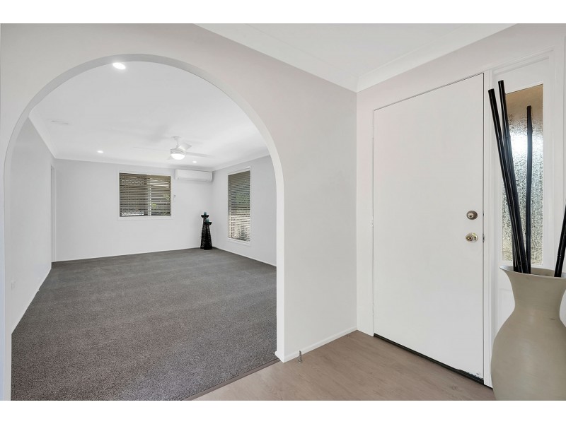 6 Bow Court, Darling Heights QLD 4350