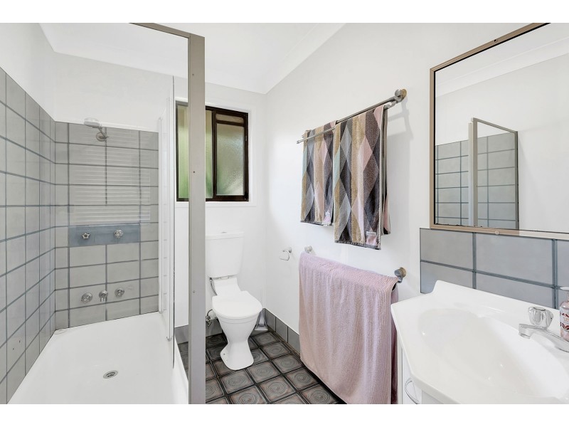6 Bow Court, Darling Heights QLD 4350