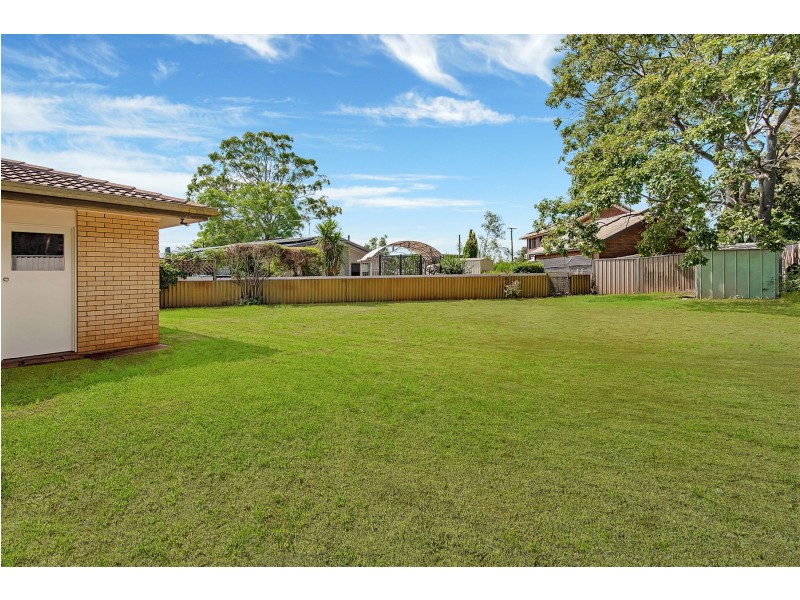 6 Bow Court, Darling Heights QLD 4350