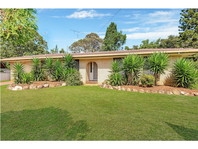 6 Bow Court, Darling Heights QLD 4350