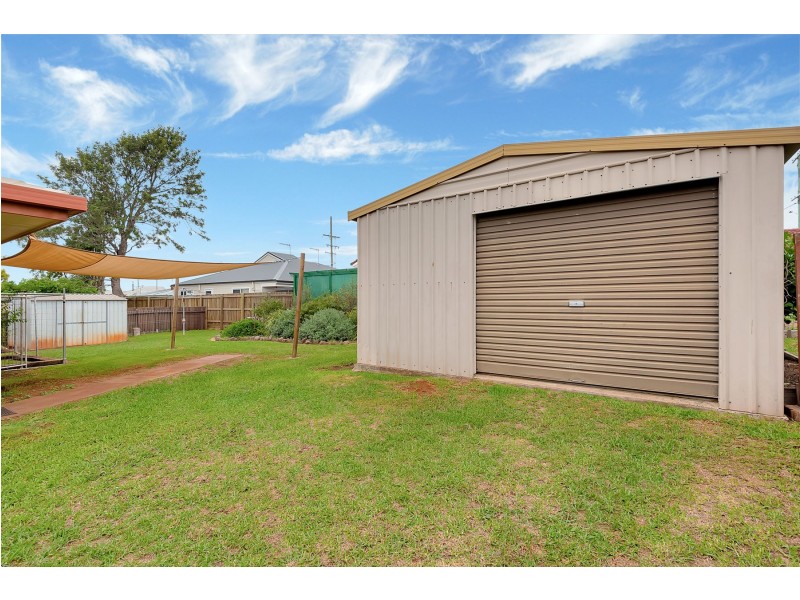 1A Challenor Street, Rockville QLD 4350