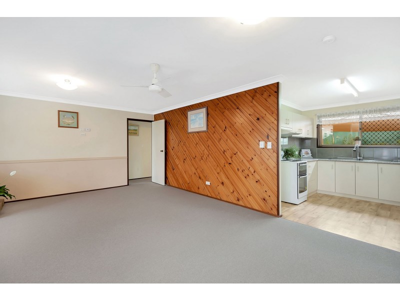 1A Challenor Street, Rockville QLD 4350