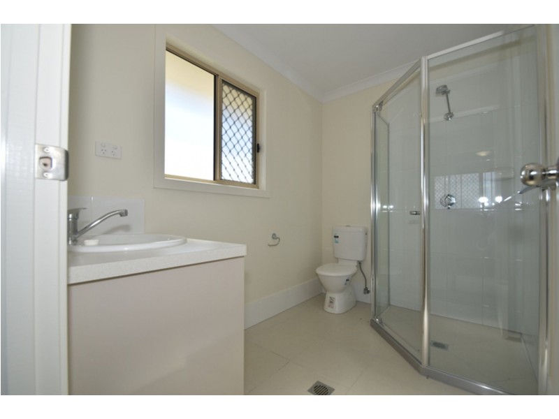 6 Westview Drive, Mount Kynoch QLD 4350