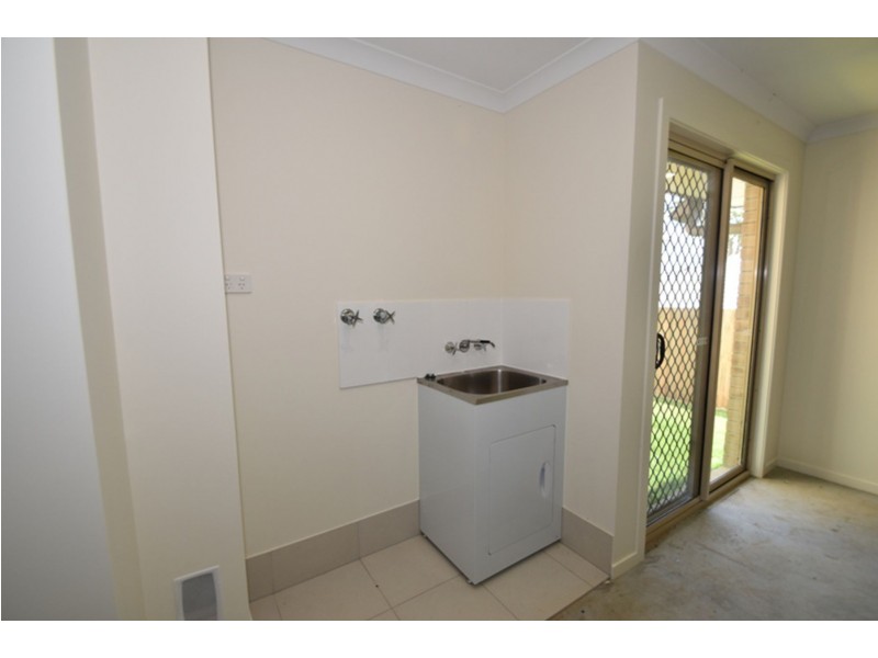 6 Westview Drive, Mount Kynoch QLD 4350