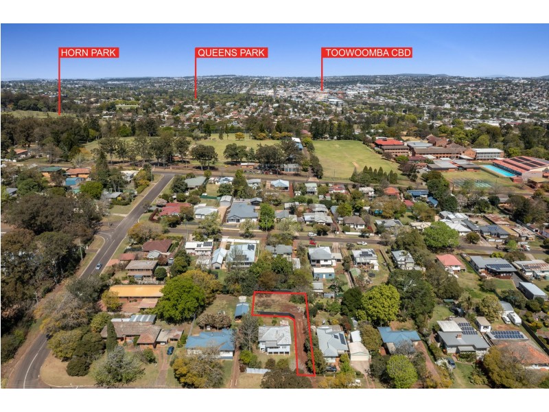 6 Perry Street, Harlaxton QLD 4350