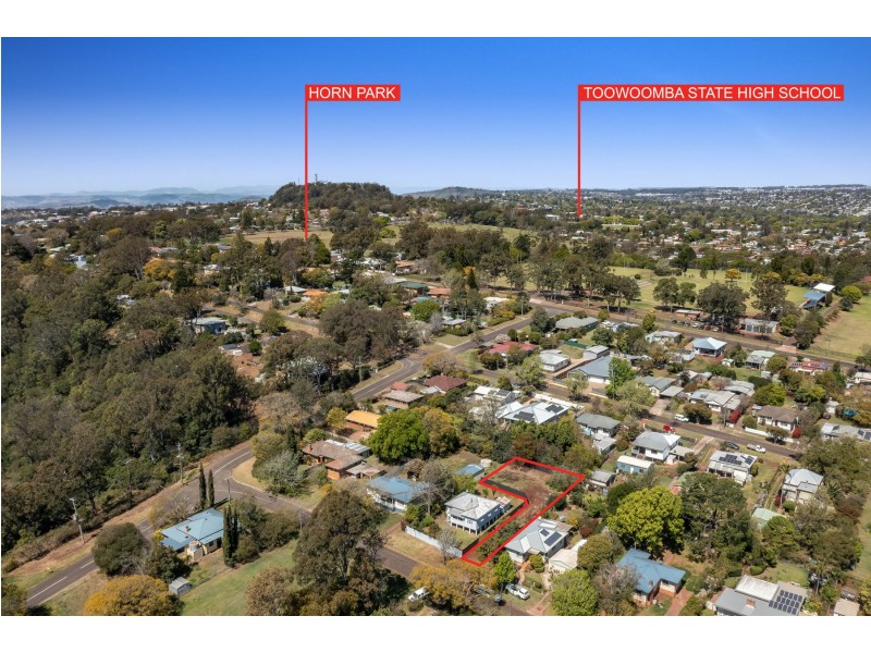 6 Perry Street, Harlaxton QLD 4350