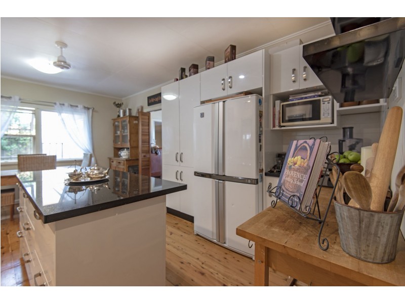 17 Abelia Street, Harlaxton QLD 4350