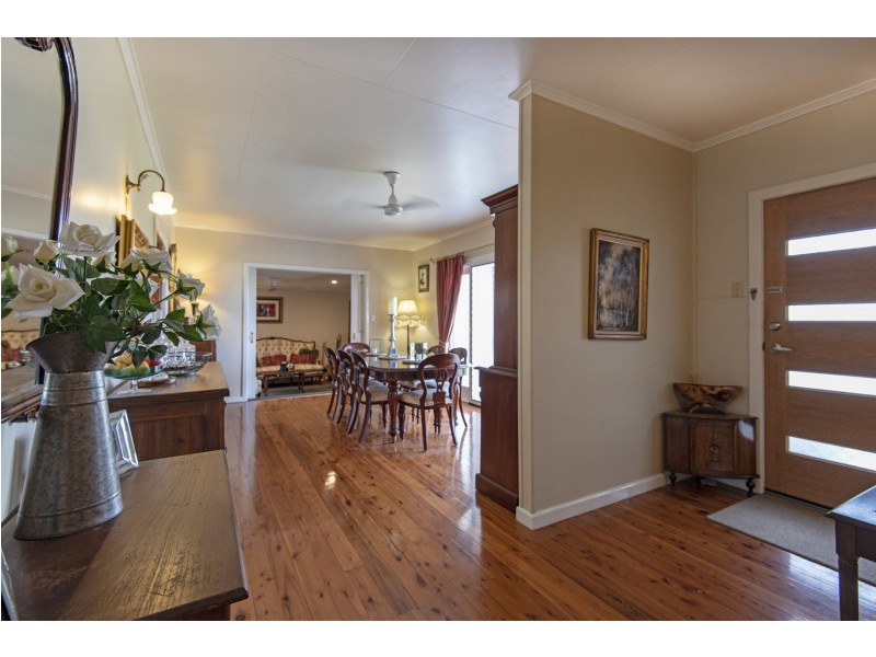 17 Abelia Street, Harlaxton QLD 4350