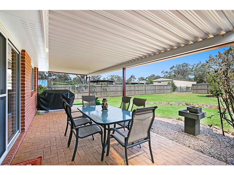 12 Kookaburra Court, Meringandan West QLD 4352