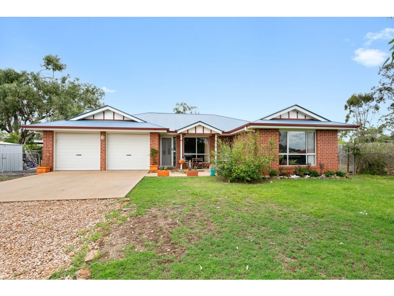 12 Kookaburra Court, Meringandan West QLD 4352