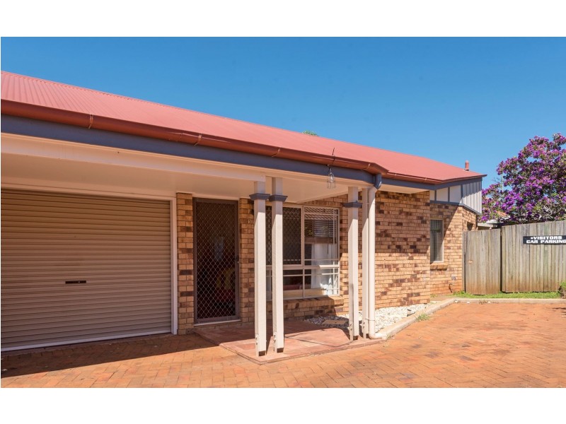 3/7 Suzanne Court, Kearneys Spring QLD 4350