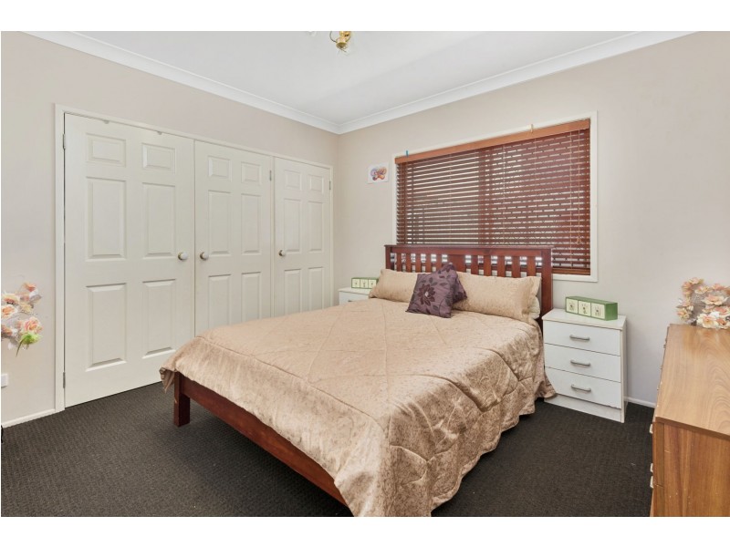 3/7 Suzanne Court, Kearneys Spring QLD 4350