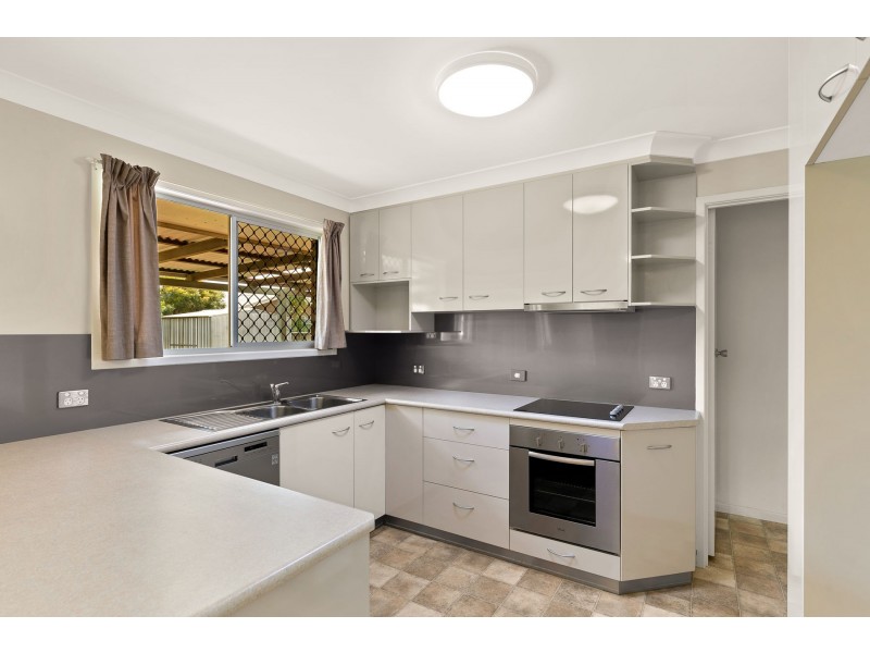 72 Jennifer Crescent, Darling Heights QLD 4350