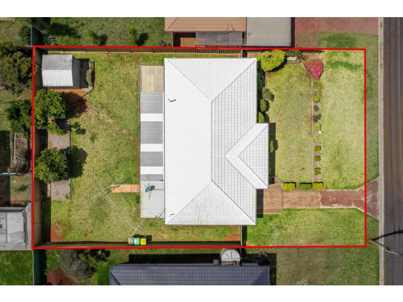 72 Jennifer Crescent, Darling Heights QLD 4350