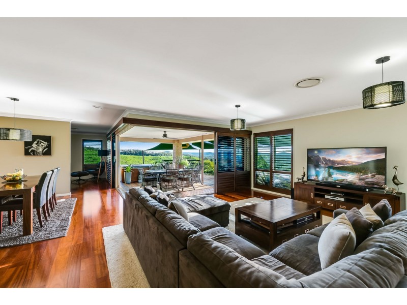 5 Waldron Road, Hatton Vale QLD 4341