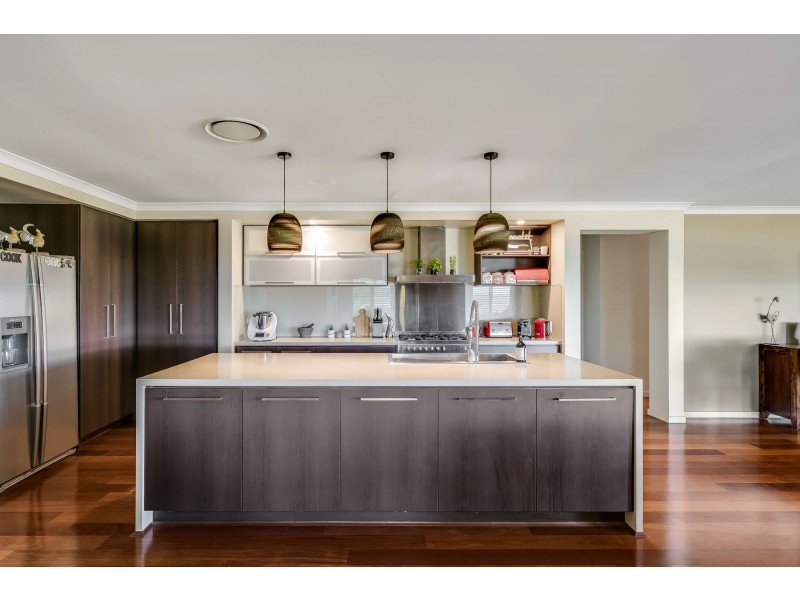 5 Waldron Road, Hatton Vale QLD 4341