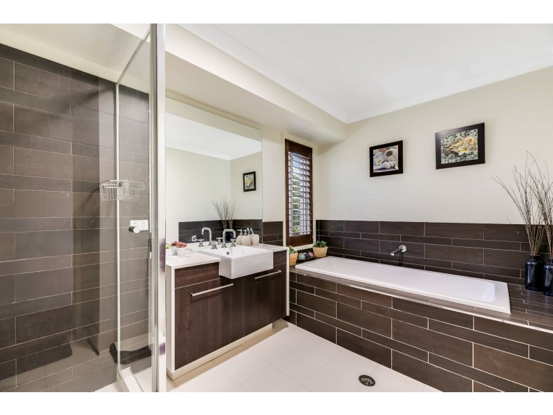 5 Waldron Road, Hatton Vale QLD 4341