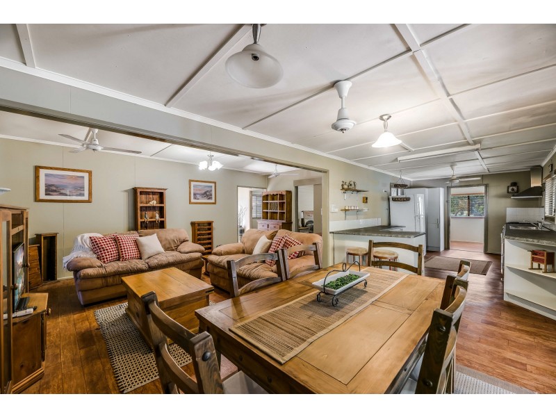5 Waldron Road, Hatton Vale QLD 4341