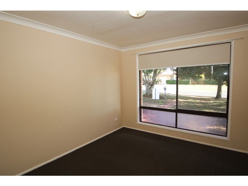 41 Jennifer Crescent, Darling Heights QLD 4350