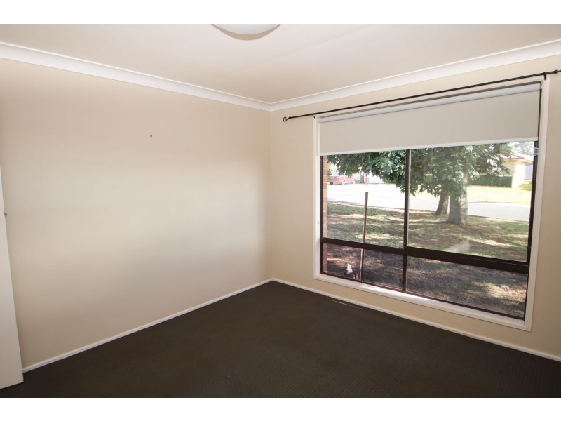 41 Jennifer Crescent, Darling Heights QLD 4350