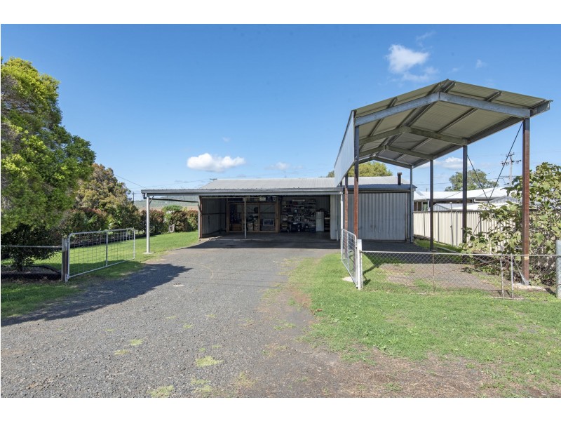 22 Gowrie Street, Kingsthorpe QLD 4400